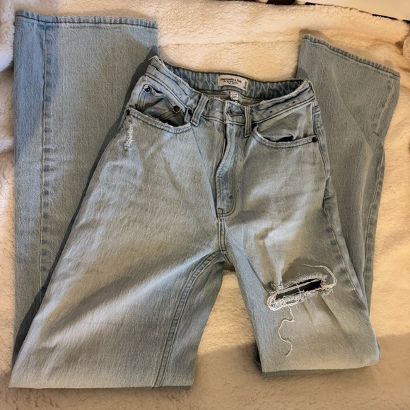 Abercrombie & Fitch Curve Love High Rise Distressed Light Blue Jeans - Picture 2 of 3